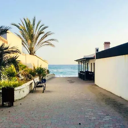 Elegant + Pool Вилла *