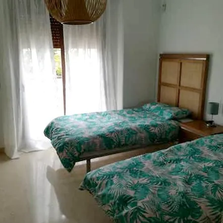 Elegant + Pool Вилла