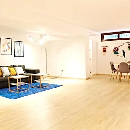 Elegant + Pool וילה