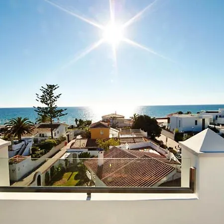 Elegant + Pool Вилла Марбелья